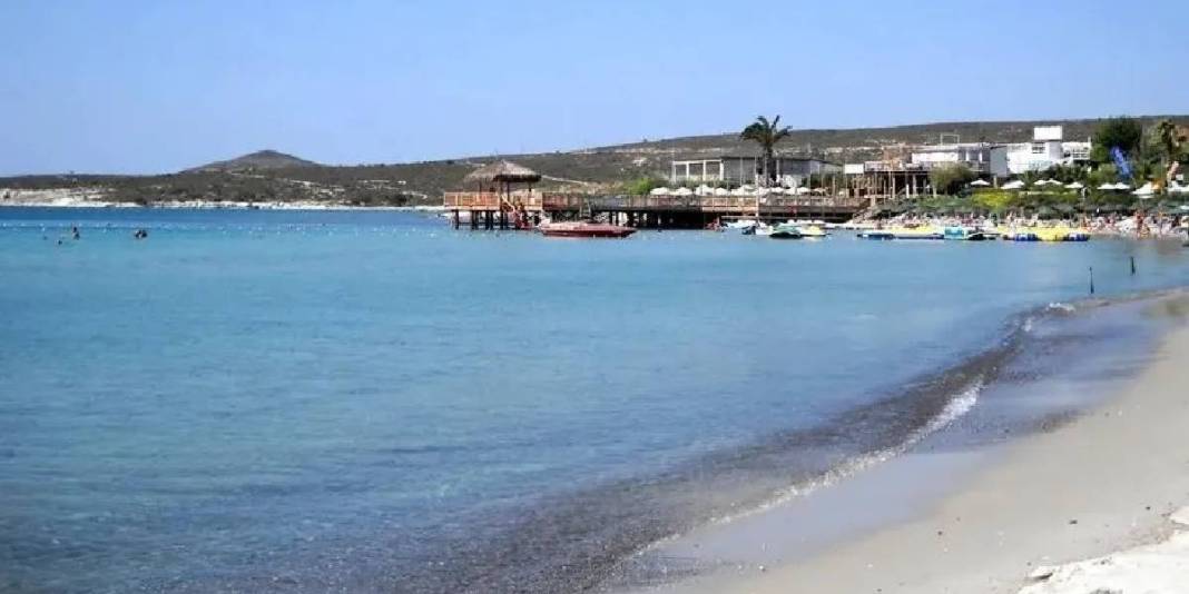 Ege’nin saklı mücevheri! İzmir’e 1 saatlik uzaklıkta: İnce kumlu, bakir mavi bir koy… 8